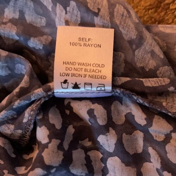 We're All Pretty Girls Blue Strapless romper w ruffles NWOT S - Picture 7 of 7
